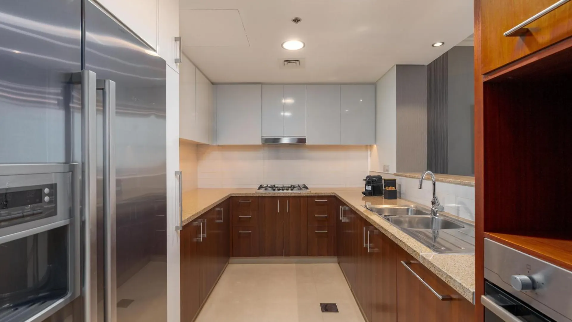 Burj Vista II - Luxury Two Bedroom With Full Burj View Dubai