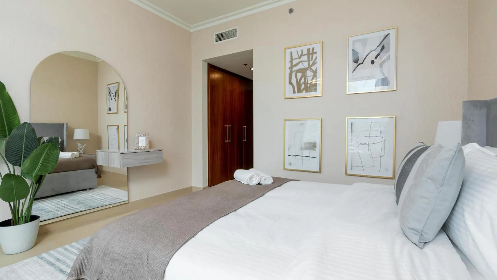 Burj Vista II - Luxury Two Bedroom With Full Burj View Dubai 0*,